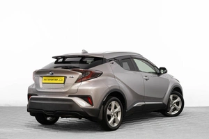Внедорожник Toyota C-HR 2018 года, 1959000 рублей, Барнаул