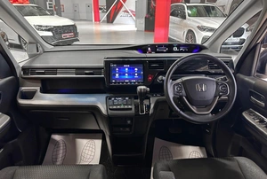 Минивэн Honda Stepwgn Spada 2020 года, 2257000 рублей, Красноярск