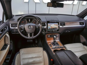 Внедорожник Volkswagen Touareg 2013 года, 2580000 рублей, Краснодар