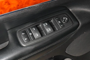 Внедорожник Jeep Grand Cherokee 2012 года, 1679000 рублей, Тюмень