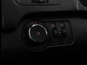 Седан Opel Insignia 2012 года, 945000 рублей, Тюмень