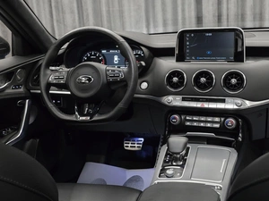 Лифтбек Kia Stinger 2018 года, 2599000 рублей, Красноярск