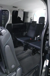 Минивэн Toyota Voxy 2015 года, 1883000 рублей, Солонцы