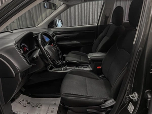 Внедорожник Mitsubishi Outlander 2020 года, 1970000 рублей, Красноярск