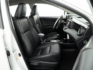 Внедорожник Toyota RAV4 2019 года, 3321444 рублей, Москва