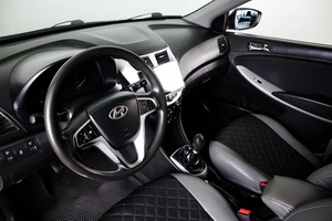 Седан Hyundai Solaris 2012 года, 899000 рублей, Пермь