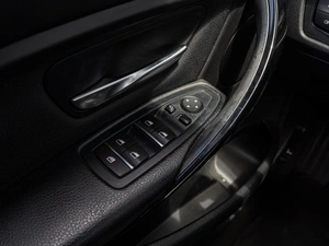 Седан BMW 3 серия 2018 года, 2091000 рублей, Краснодар