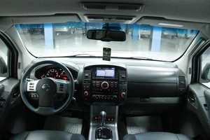 Пикап Nissan Navara 2013 года, 2098000 рублей, Солонцы