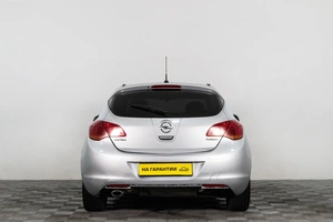 Хетчбэк Opel Astra 2011 года, 649000 рублей, Сургут