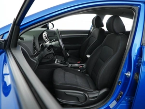 Седан Hyundai Elantra 2018 года, 1499077 рублей, Москва