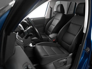 Внедорожник Volkswagen Tiguan 2010 года, 1284000 рублей, Тюмень