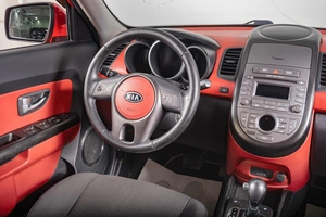 Хетчбэк Kia Soul 2012 года, 1199000 рублей, Томск