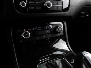 Внедорожник Volkswagen Touareg 2016 года, 3289000 рублей, Тюмень