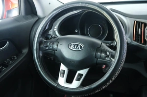 Внедорожник Kia Sportage 2011 года, 1349000 рублей, Омск
