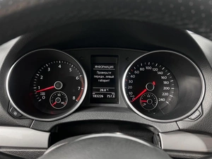 Хетчбэк Volkswagen Golf 2011 года, 749900 рублей, Казань