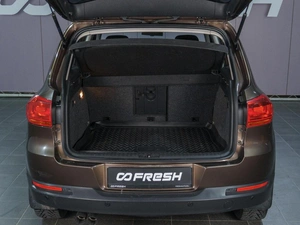 Внедорожник Volkswagen Tiguan 2015 года, 1499000 рублей, Сургут