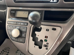 Минивэн Toyota Wish 2007 года, 859000 рублей, Красноярск