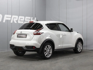 Внедорожник Nissan Juke 2015 года, 1270000 рублей, Омск