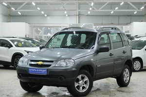 Внедорожник Chevrolet Niva 2016 года, 769000 рублей, Омск