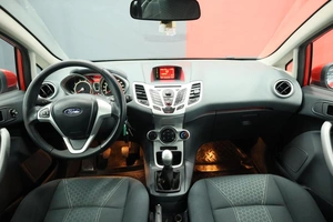 Хэтчбек Ford Fiesta 2008 года, 850000 рублей, Курск