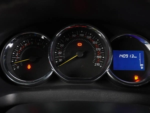 Хетчбэк Renault Sandero 2017 года, 1020000 рублей, Воронеж