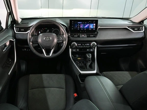 Внедорожник Toyota RAV4 2024 года, 3899000 рублей, Ростов-на-Дону