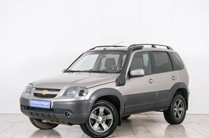 Внедорожник Chevrolet Niva 2018 года, 789000 рублей, Красноярск