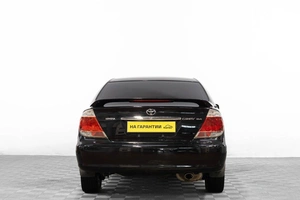 Седан Toyota Camry 2005 года, 1039000 рублей, Барнаул