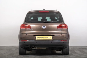 Внедорожник Volkswagen Tiguan 2014 года, 1699000 рублей, Томск