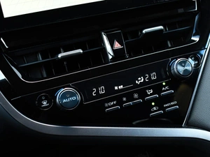 Седан Toyota Camry 2021 года, 3395000 рублей, Краснодар