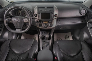 Внедорожник Toyota RAV4 2010 года, 1649000 рублей, Томск