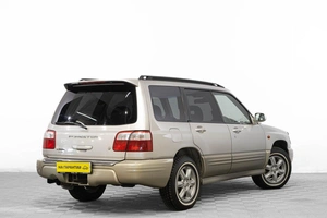 Внедорожник Subaru Forester 2000 года, 649000 рублей, Барнаул