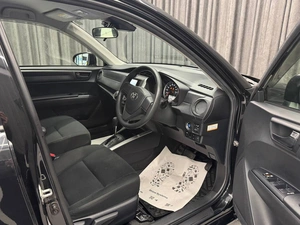 Универсал Toyota Corolla Fielder 2019 года, 1570000 рублей, Красноярск