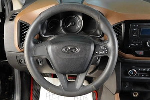 Хетчбэк ВАЗ (LADA) XRAY 2017 года, 749000 рублей, Тюмень