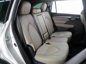 Внедорожник Toyota Highlander 2025 года, 6049000 рублей, Воронеж