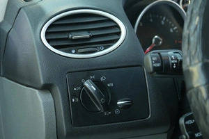 Седан Ford Focus 2008 года, 559000 рублей, Омск