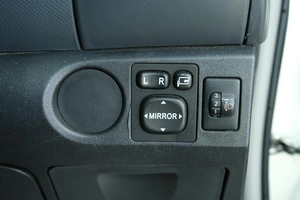 Хетчбэк Toyota Vitz 2010 года, 789000 рублей, Омск