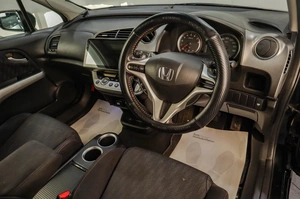 Минивэн Honda Stream 2009 года, 1109000 рублей, Челябинск