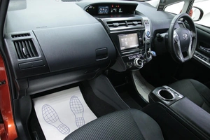 Универсал Toyota Prius Alpha 2016 года, 1398000 рублей, Солонцы