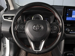 Внедорожник Toyota Corolla Cross 2022 года, 3074000 рублей, Омск