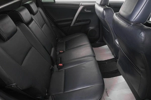 Внедорожник Toyota RAV4 2019 года, 2979000 рублей, Кемерово