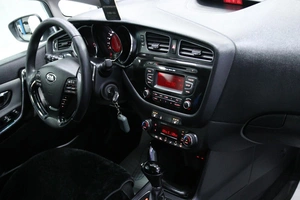 Хетчбэк Kia Ceed 2014 года, 1098000 рублей, Солонцы