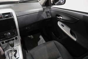 Седан Toyota Corolla 2012 года, 1049000 рублей, Новокузнецк