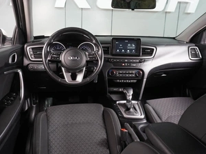 Хетчбэк Kia Ceed 2018 года, 1649000 рублей, Воронеж