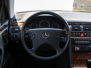 Седан Mercedes-benz E-класс 2002 года, 739000 рублей, Большой Сочи