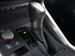 Внедорожник Lexus NX 2015 года, 2779000 рублей, Омск