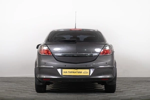 Хетчбэк Opel Astra GTC 2010 года, 559000 рублей, Томск