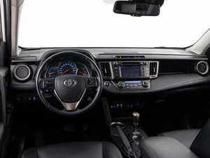 Внедорожник Toyota RAV4 2013 года, 1997444 рублей, Москва