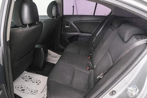 Седан Toyota Avensis 2009 года, 1189000 рублей, Красноярск