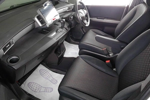 Минивэн Honda Freed 2011 года, 1219000 рублей, Тюмень